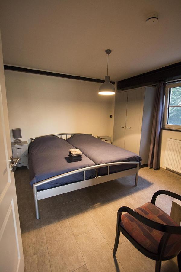 Klein Cambron Appartement Hulst Buitenkant foto