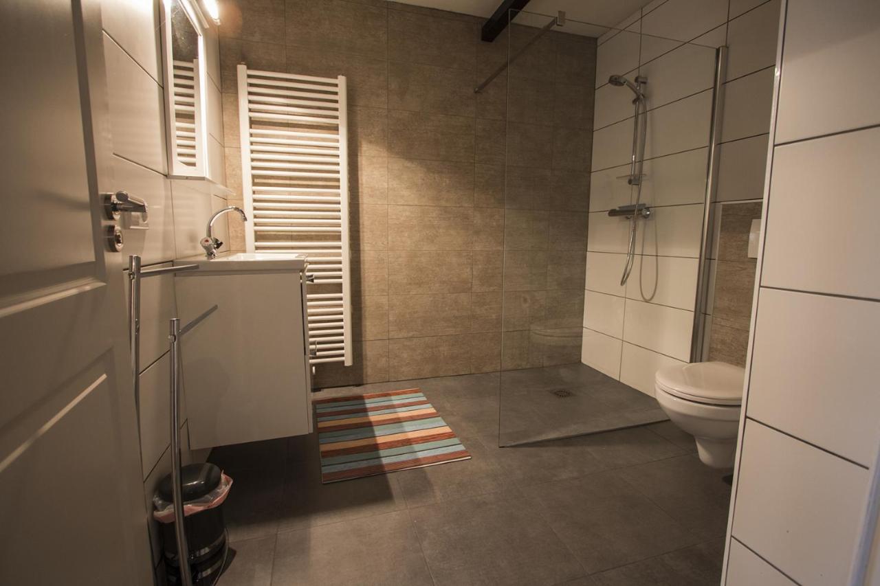 Klein Cambron Appartement Hulst Buitenkant foto