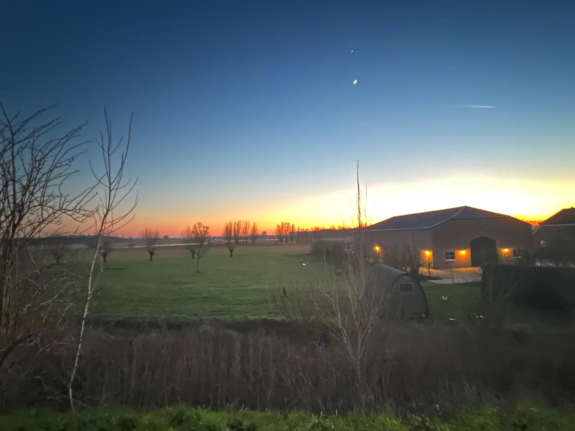 Klein Cambron Appartement Hulst Buitenkant foto